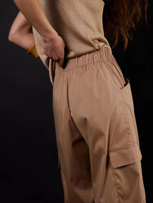 Cargo Hose - camel - a simple story