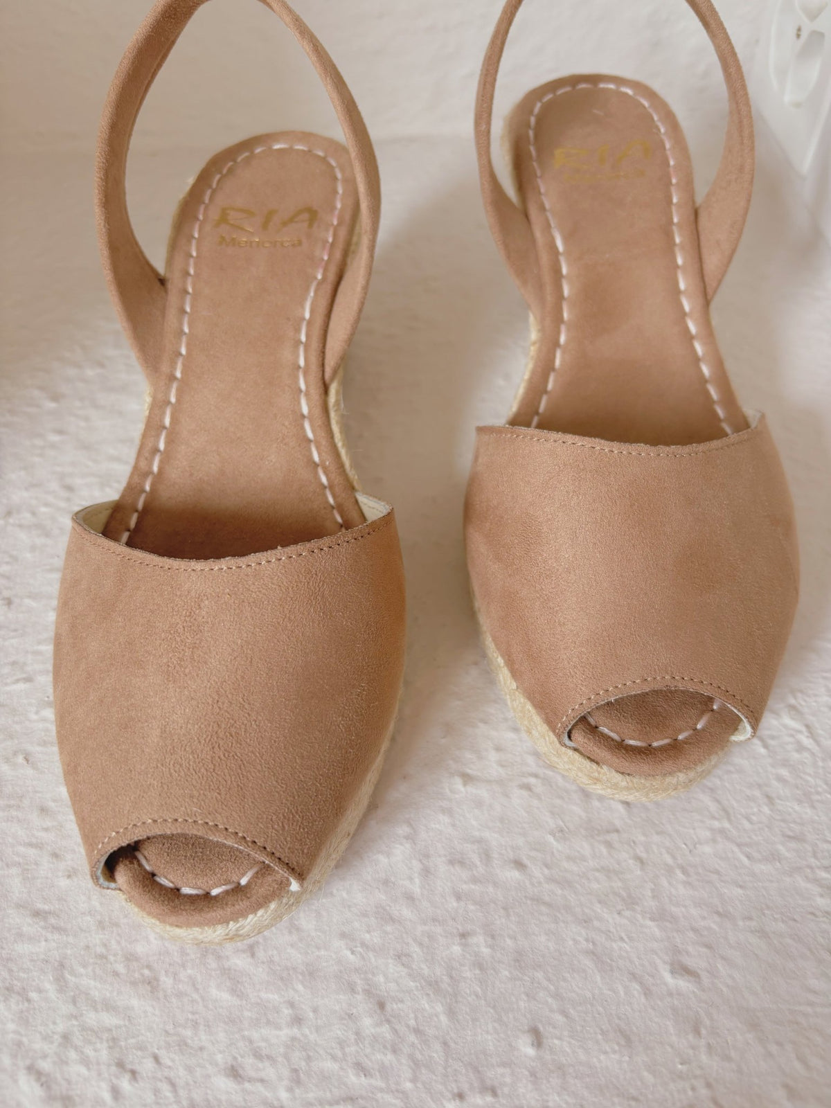 Sandale mit Keilabsatz - braun - a simple story