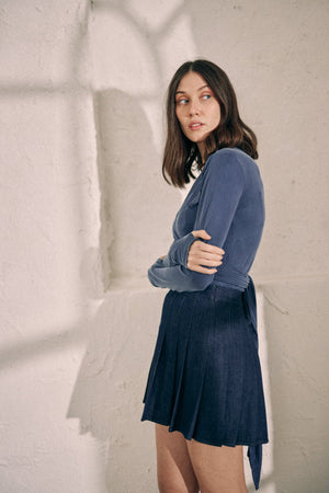 Wrap Top - midnight blue - a simple story