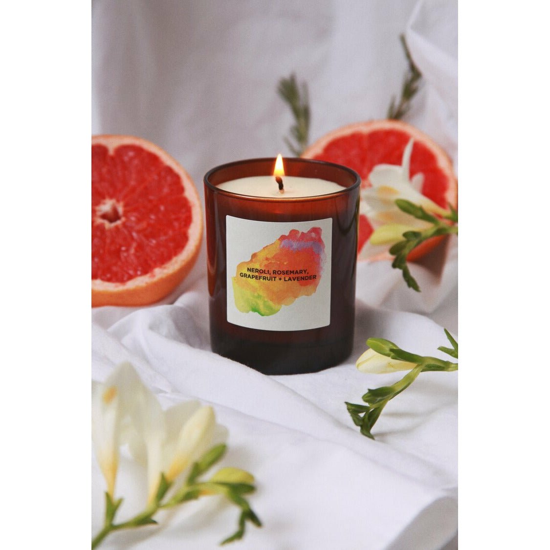 COMFORT: Neroli, Rosmarin, Grapefruit und Lavendel Aromatherapie Kerze - a simple story
