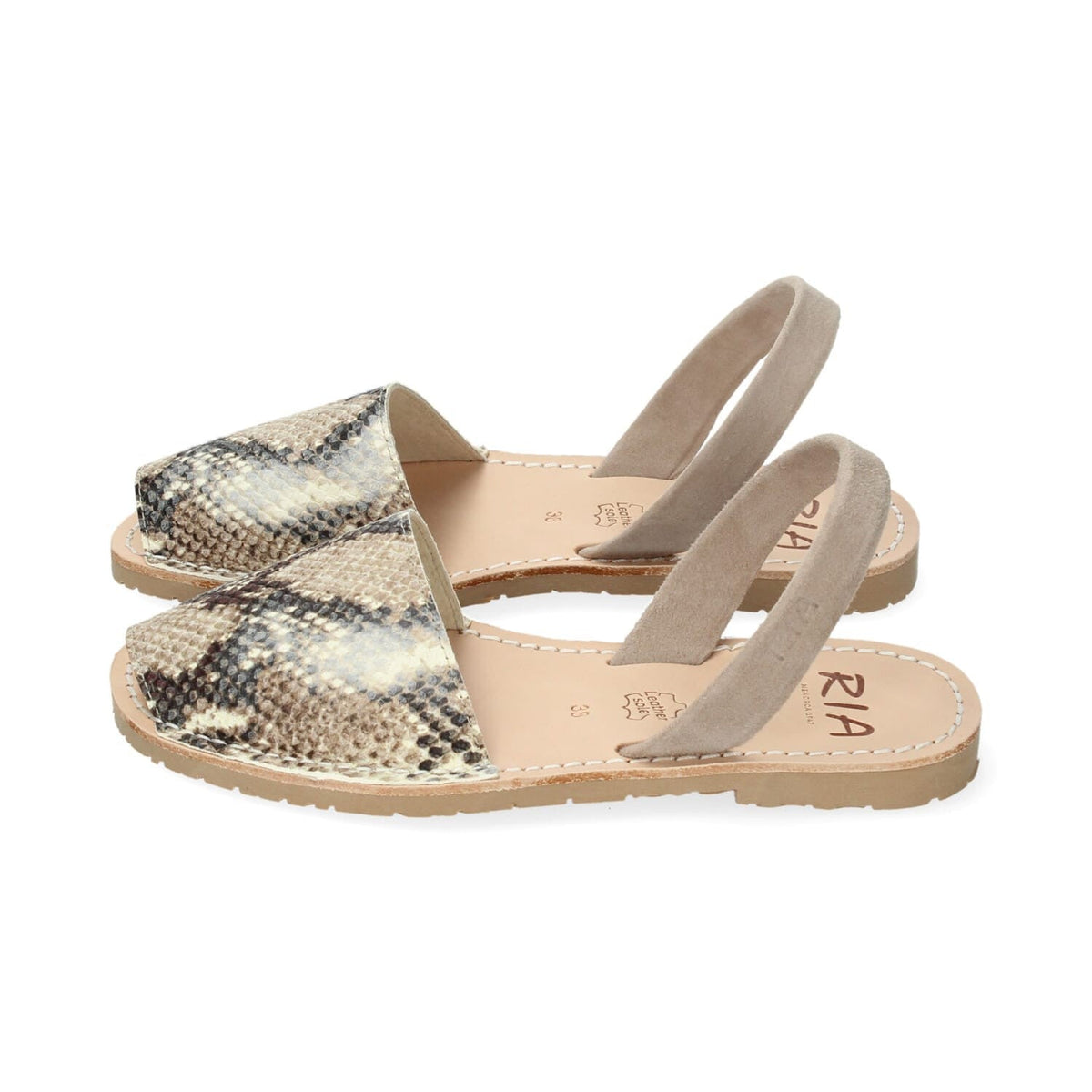 Sandale - snake print - a simple story