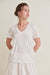 T-Shirt Joline V-Neck - off white - a simple story